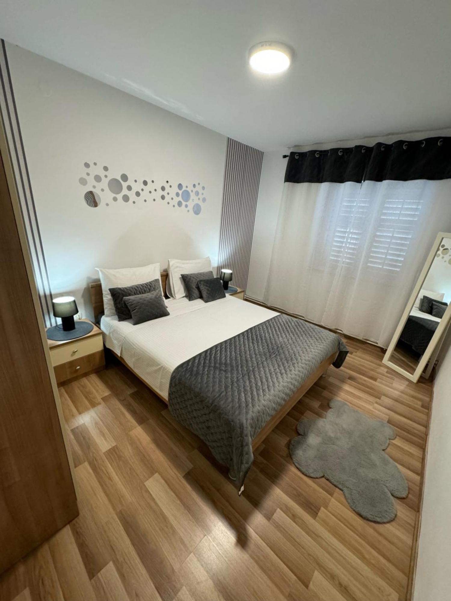 Apartman Iko Makarska Exterior foto
